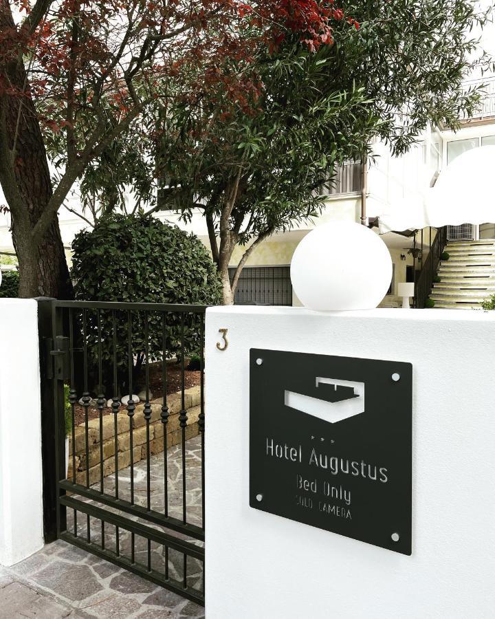 מילאנו מריטימה Hotel Augustus מראה חיצוני תמונה