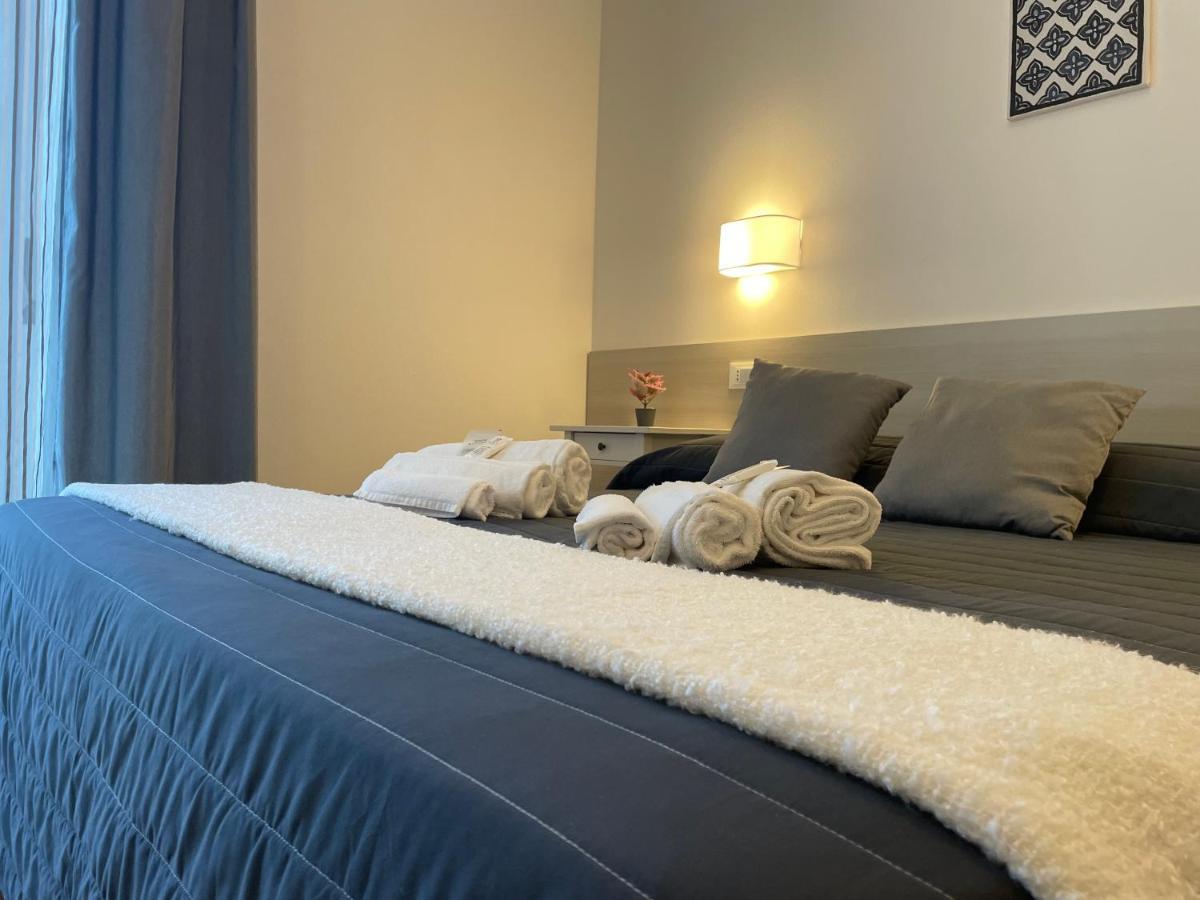 מילאנו מריטימה Hotel Augustus מראה חיצוני תמונה