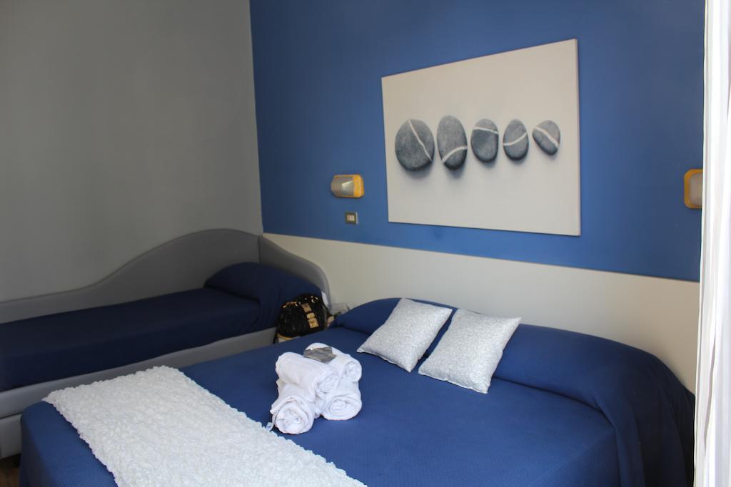 מילאנו מריטימה Hotel Augustus חדר תמונה