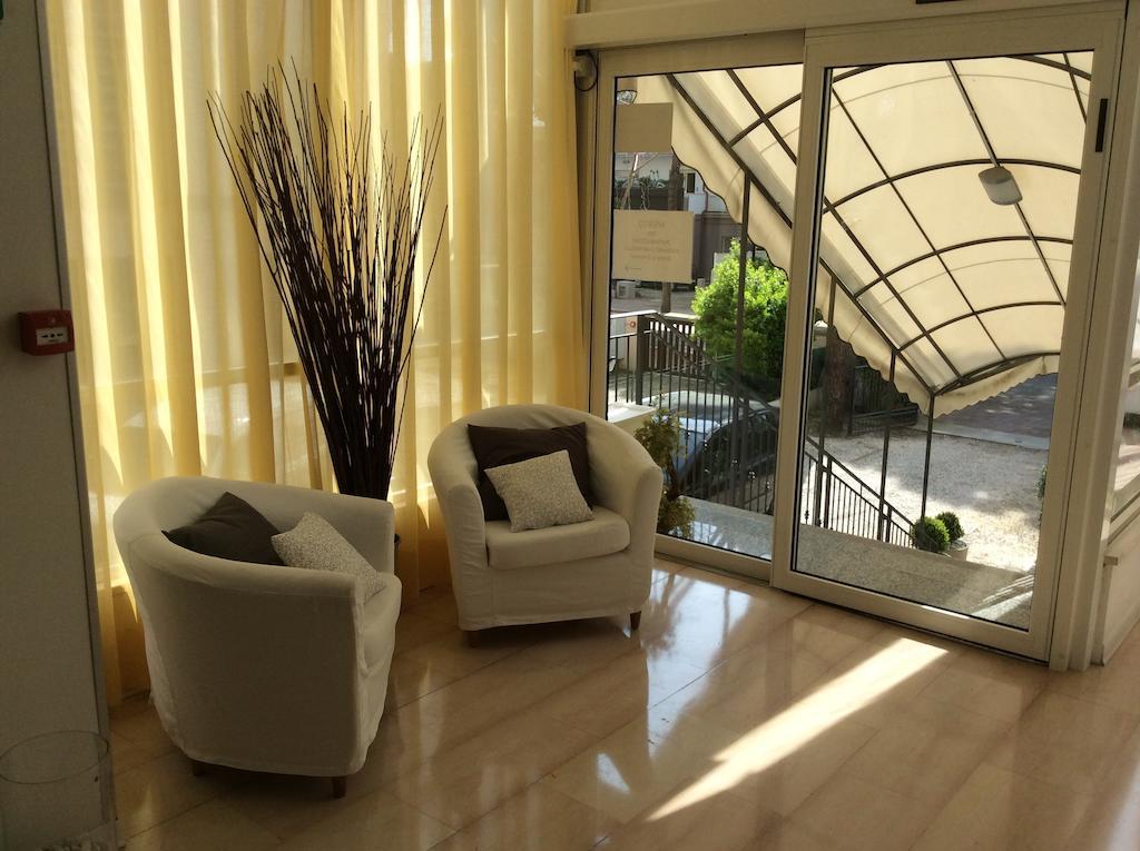 מילאנו מריטימה Hotel Augustus מראה חיצוני תמונה