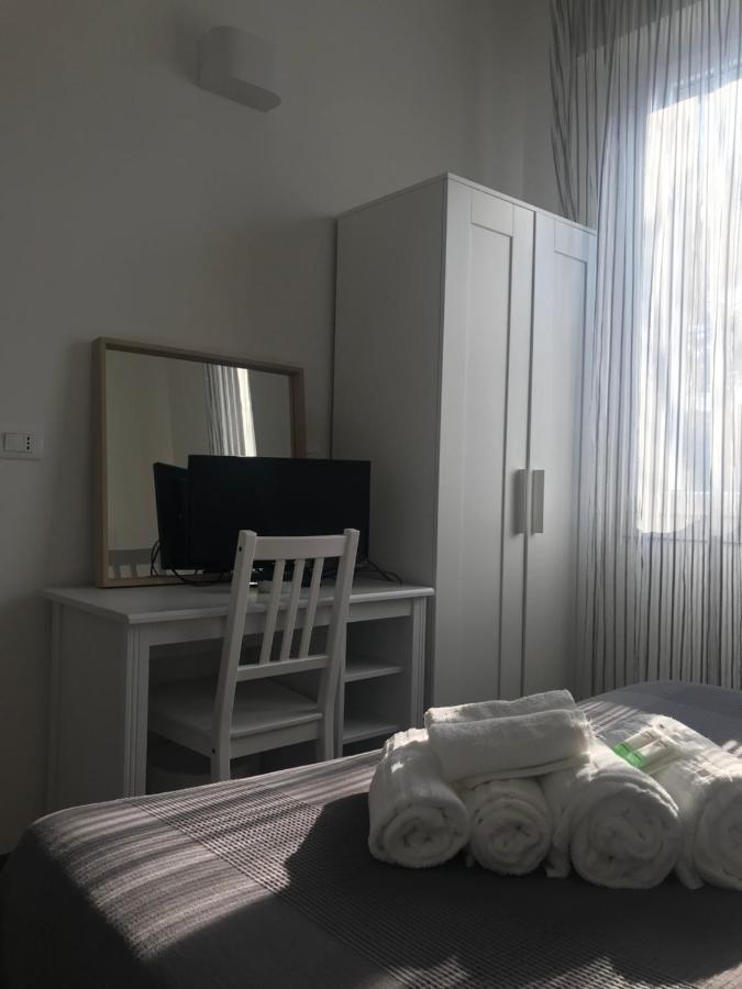 מילאנו מריטימה Hotel Augustus מראה חיצוני תמונה