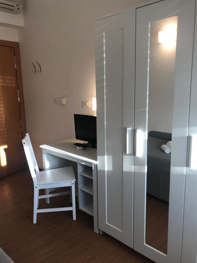מילאנו מריטימה Hotel Augustus מראה חיצוני תמונה
